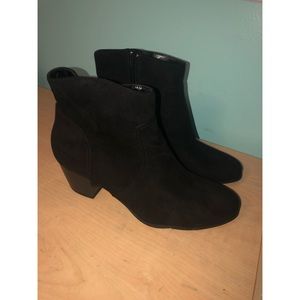 black booties